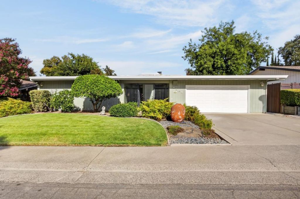 5848 Riddio St, Citrus Heights, CA 95610