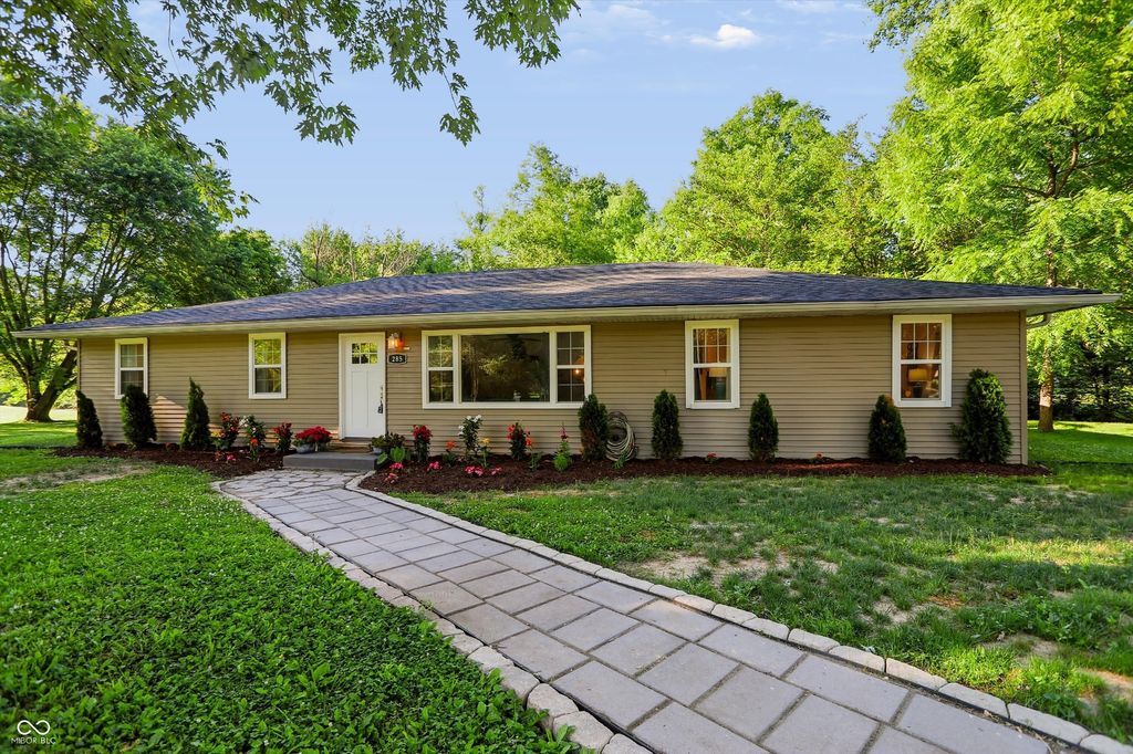 285 Robb Hill Road, Martinsville, IN 46151