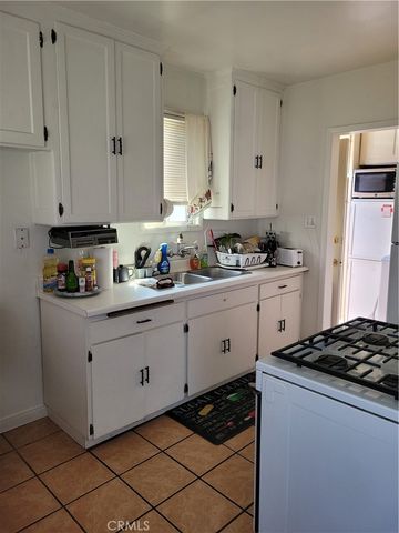 1024 W 220th, Torrance, CA 90502