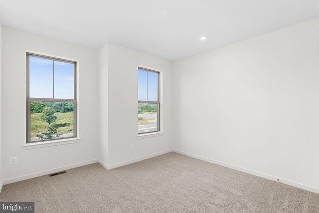 19719 MISTY MOSS SQ, Ashburn, VA 20147