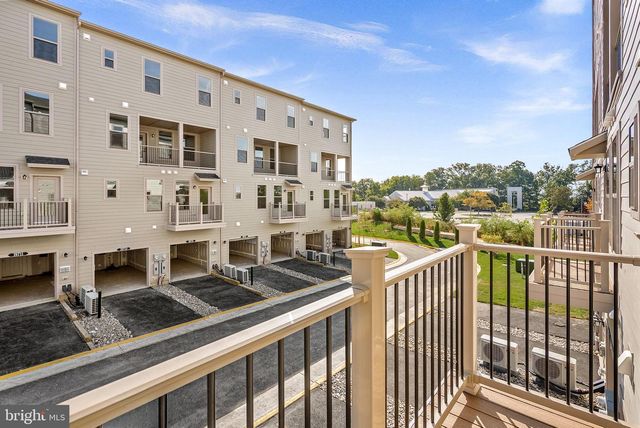 19719 MISTY MOSS SQ, Ashburn, VA 20147