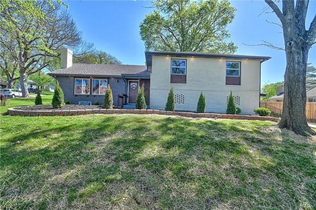 8701 Ward Parkway, Kansas City, MO 64114
