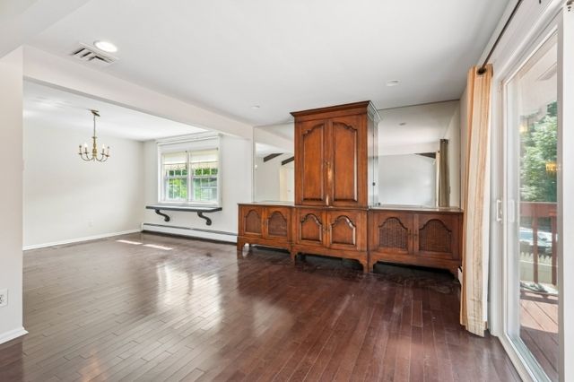 3 Wedgewood Dr, West Orange Twp., NJ 07052