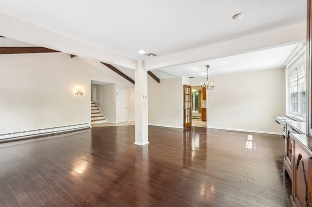 3 Wedgewood Dr, West Orange Twp., NJ 07052