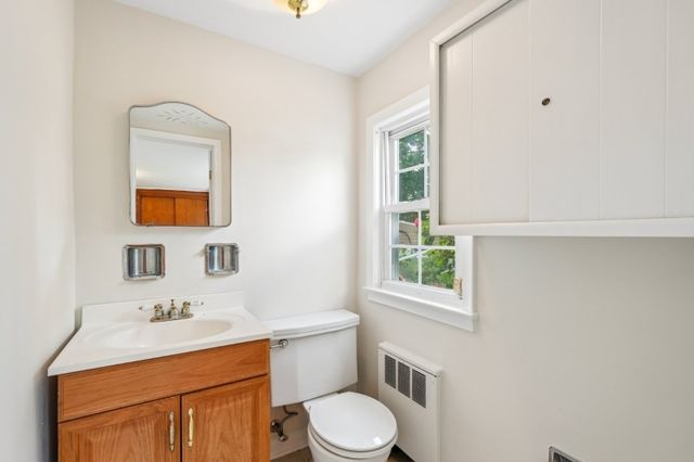3 Wedgewood Dr, West Orange Twp., NJ 07052