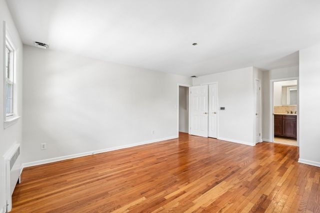 3 Wedgewood Dr, West Orange Twp., NJ 07052