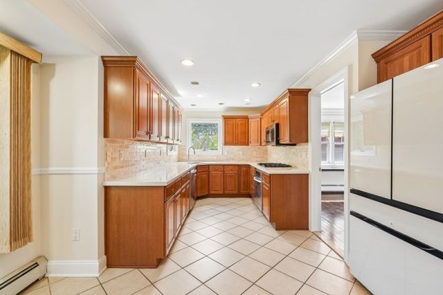 3 Wedgewood Dr, West Orange Twp., NJ 07052