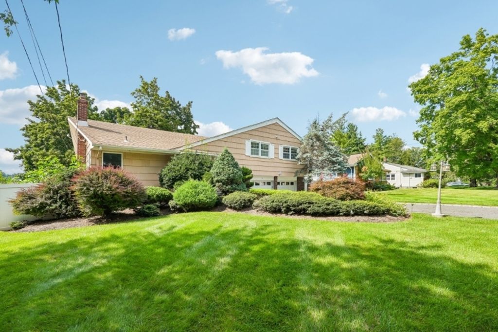 3 Wedgewood Dr, West Orange Twp., NJ 07052 — photo 2