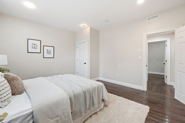 1653 Commonwealth Ave 2, Boston, MA 02135