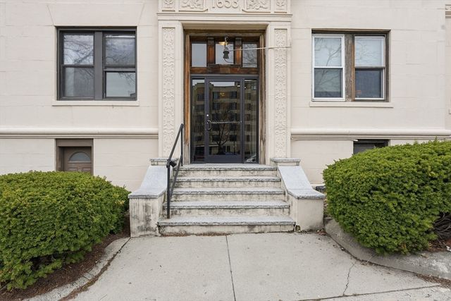 1653 Commonwealth Ave 2, Boston, MA 02135
