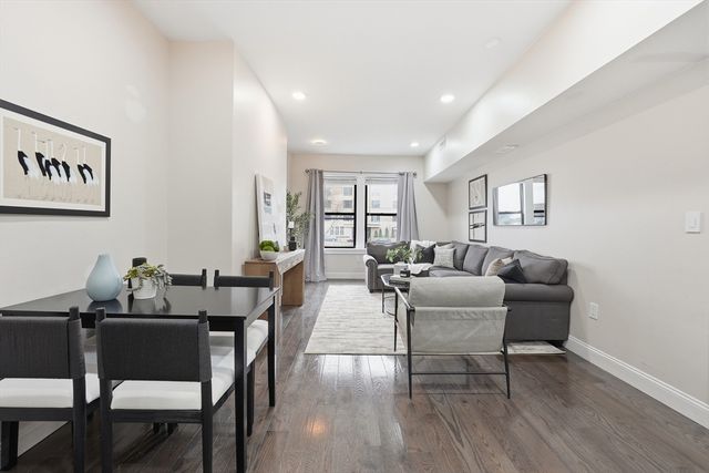 1653 Commonwealth Ave 2, Boston, MA 02135