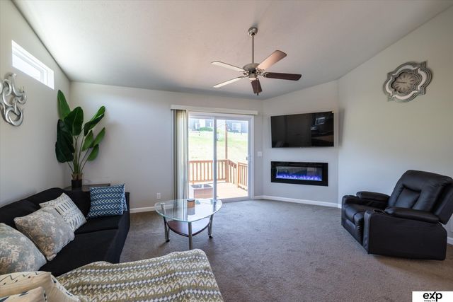 7752 N 108th Street, Omaha, NE 68142