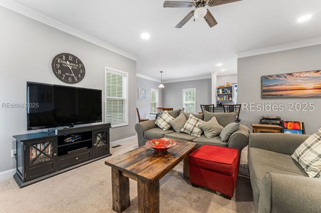 14 Peregrine Dr, Hilton Head Island, SC 29926