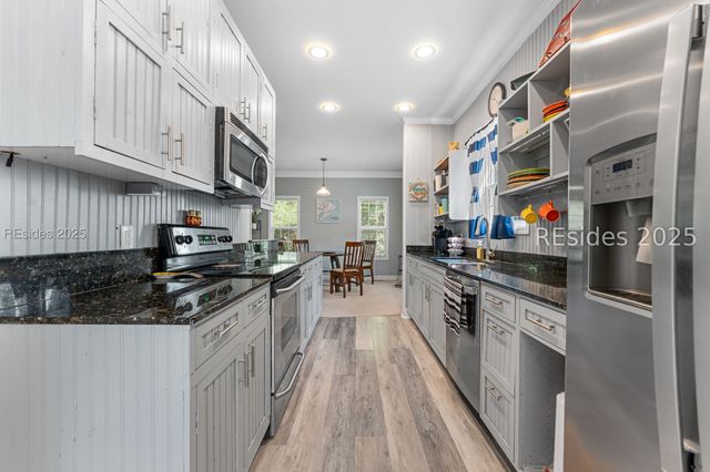 14 Peregrine Dr, Hilton Head Island, SC 29926