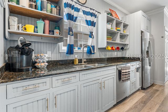 14 Peregrine Dr, Hilton Head Island, SC 29926