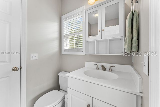 14 Peregrine Dr, Hilton Head Island, SC 29926