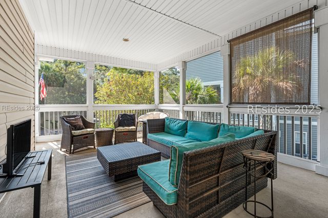 14 Peregrine Dr, Hilton Head Island, SC 29926