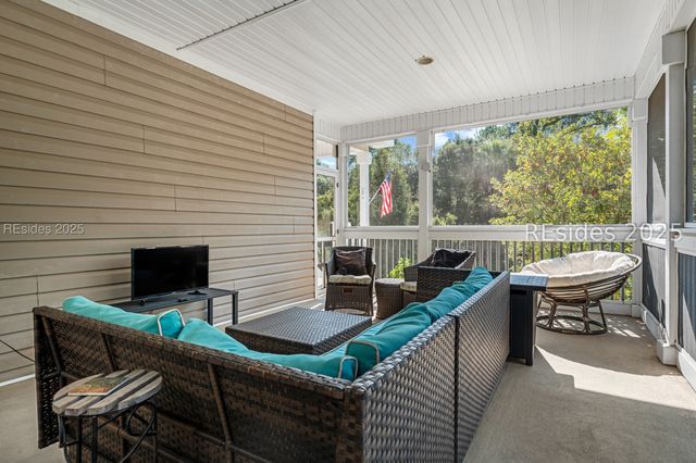 14 Peregrine Dr, Hilton Head Island, SC 29926