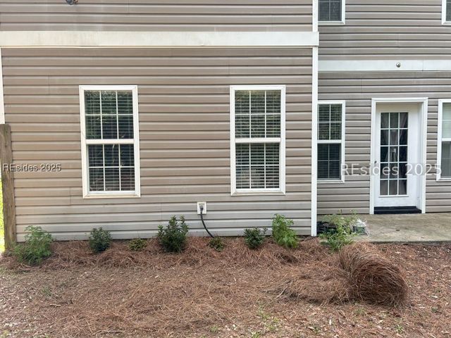 14 Peregrine Dr, Hilton Head Island, SC 29926