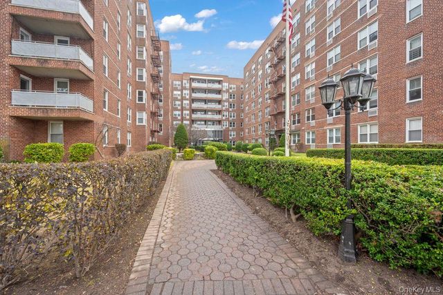 9201 Shore Road A505, Brooklyn, NY 11209