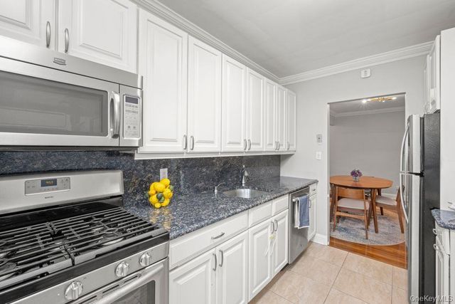 9201 Shore Road A505, Brooklyn, NY 11209