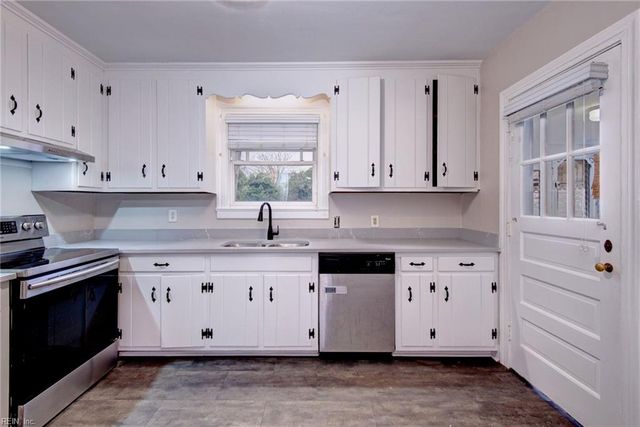 46 Woodfin RD, Newport News, VA 23601