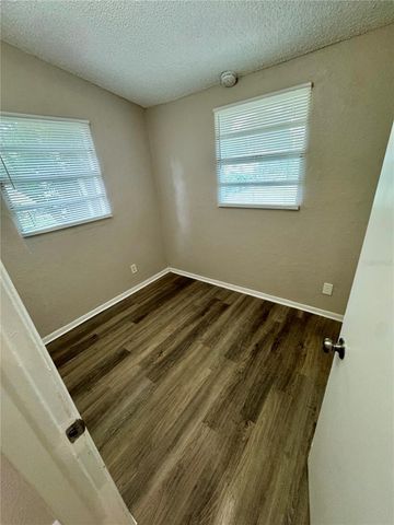 9216 W PATTERSON STREET, Tampa, FL 33615