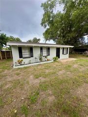 9216 W PATTERSON STREET, Tampa, FL 33615