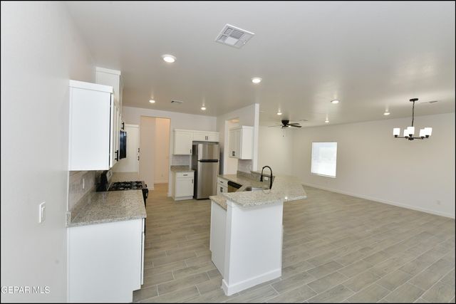 471 Huereque A and B Drive, Socorro, TX 79927