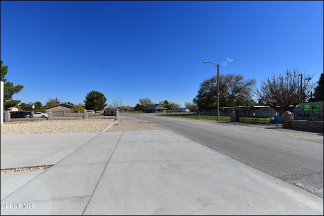 471 Huereque A and B Drive, Socorro, TX 79927