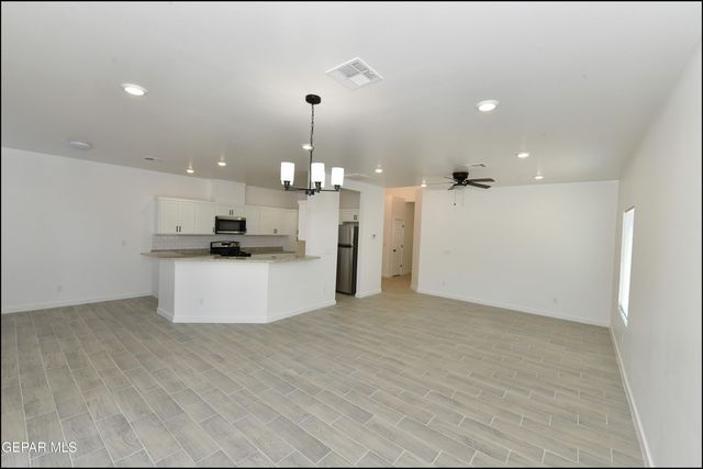 471 Huereque A and B Drive, Socorro, TX 79927