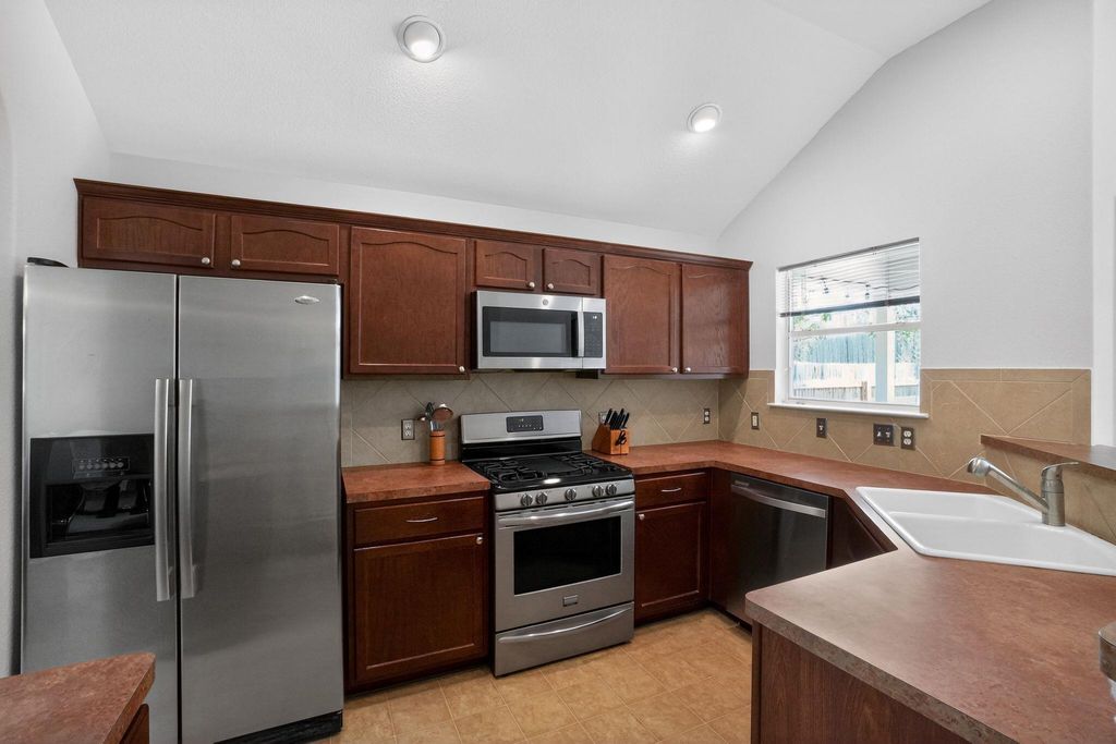 8521 Chick Pea LN, Austin, TX 78748