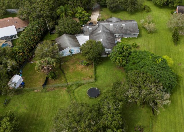 10425 Okeechobee Road, Fort Pierce, FL 34945