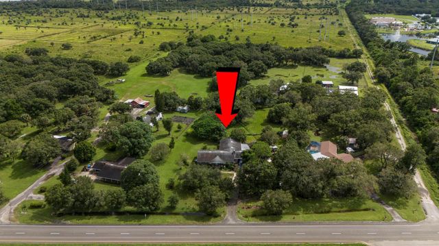 10425 Okeechobee Road, Fort Pierce, FL 34945