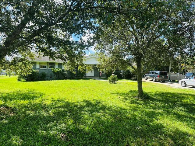10425 Okeechobee Road, Fort Pierce, FL 34945