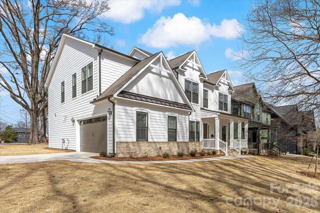 1607 Chippendale Road, Charlotte, NC 28205
