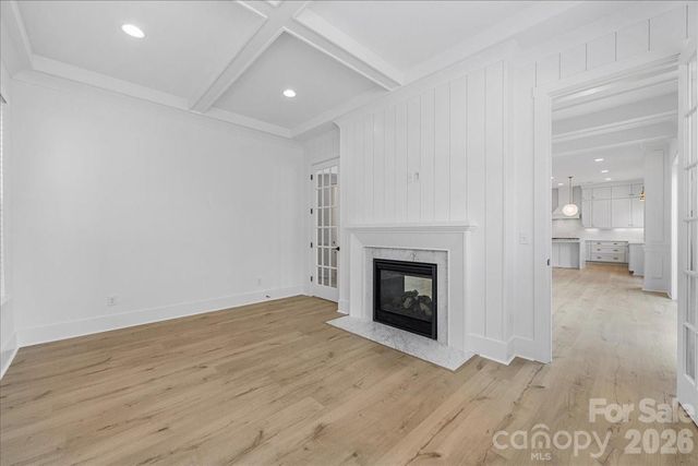 1607 Chippendale Road, Charlotte, NC 28205