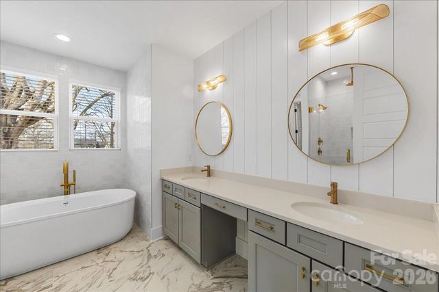 1607 Chippendale Road, Charlotte, NC 28205