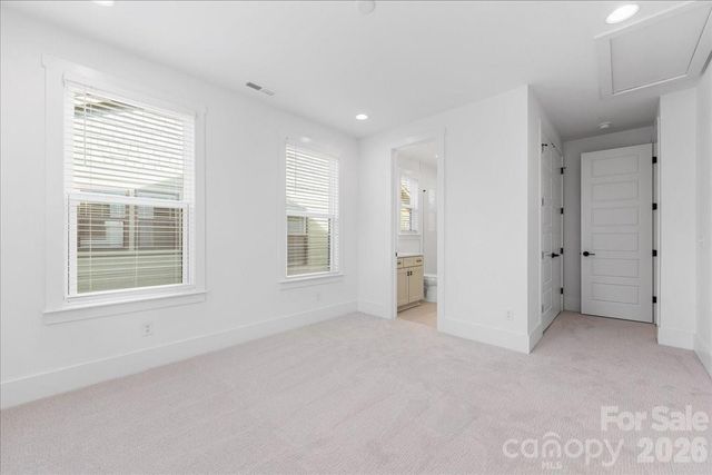 1607 Chippendale Road, Charlotte, NC 28205