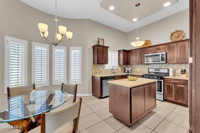 6068 RIVET Place, El Paso, TX 79932
