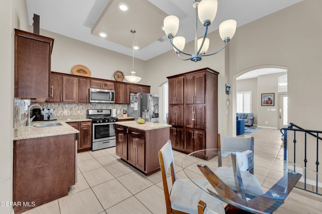 6068 RIVET Place, El Paso, TX 79932