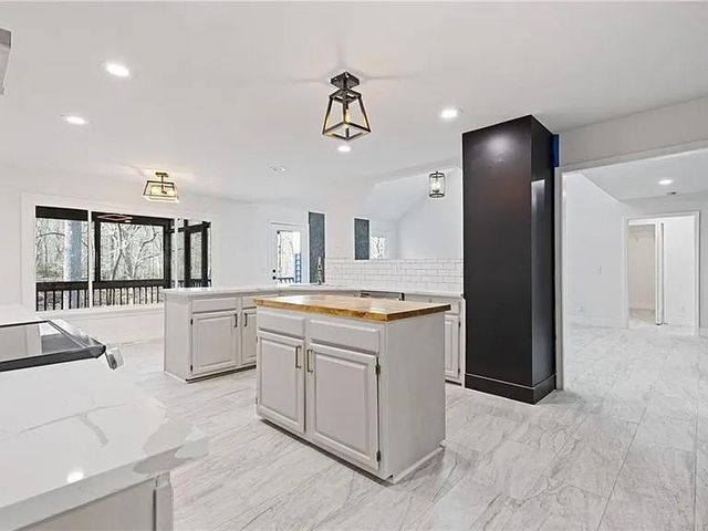 4732 Walnut Bend Drive, Gainesville, GA 30507