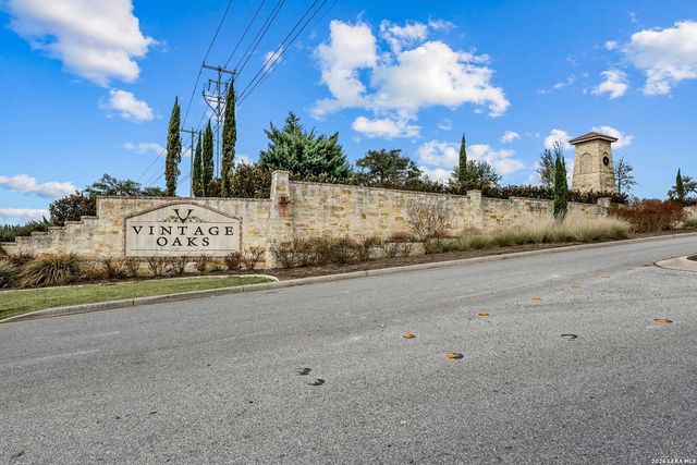 1251 ACE TRL, New Braunfels, TX 78132