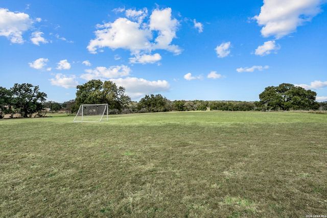 1251 ACE TRL, New Braunfels, TX 78132