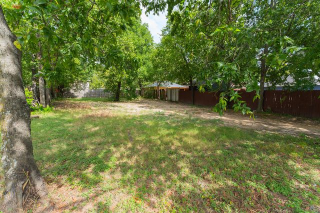 502 Rayenell Avenue, Dallas, TX 75217