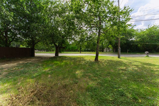 502 Rayenell Avenue, Dallas, TX 75217