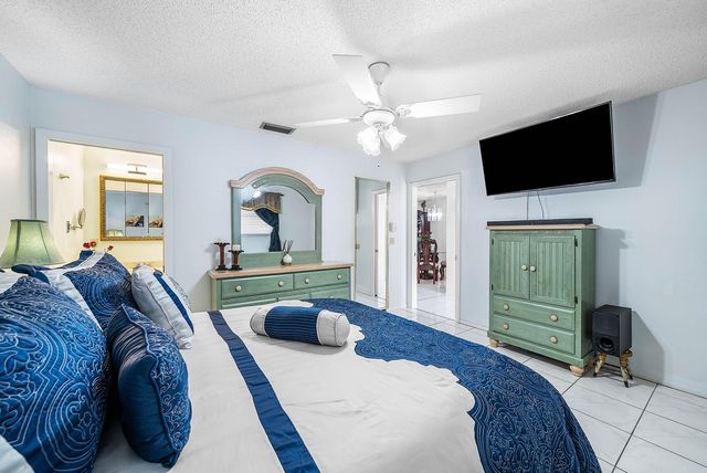 5730 Fernley Drive E 23, West Palm Beach, FL 33415