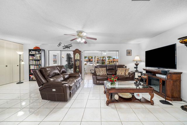 5730 Fernley Drive E 23, West Palm Beach, FL 33415