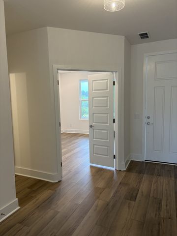 1037 Harvest Acres, Hendersonville, TN 37075