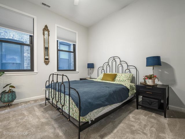 1914 N Sheffield Avenue 2F, Chicago, IL 60614